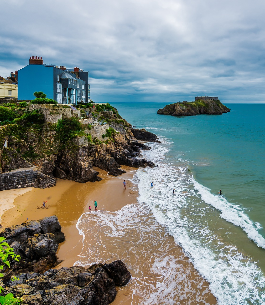 Heerlijke stille stranden vind je ondermeer bij Pembrokeshire in Wales