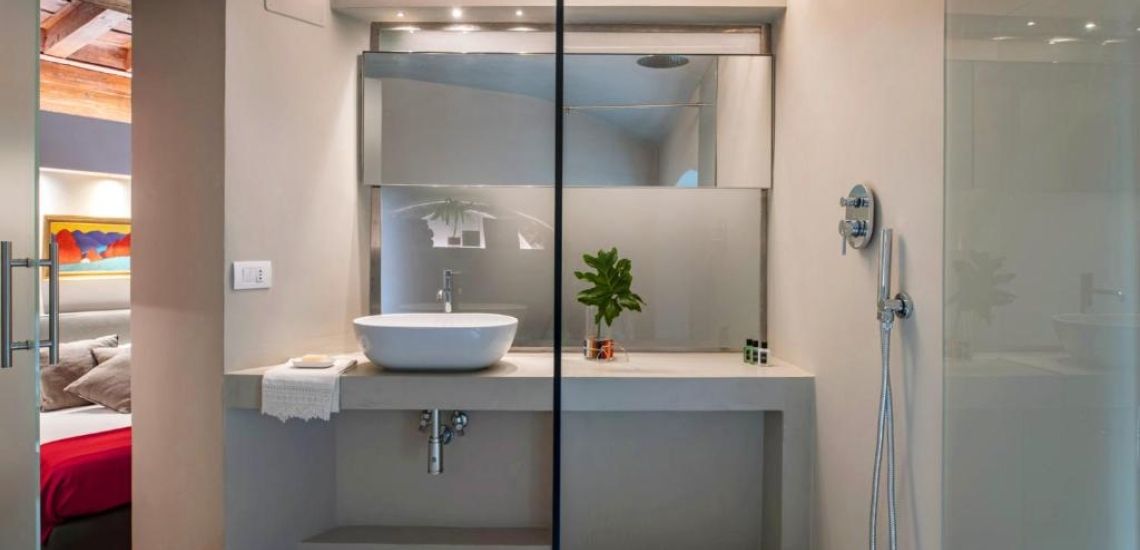 Moderne badkamers geven een mooi contrast