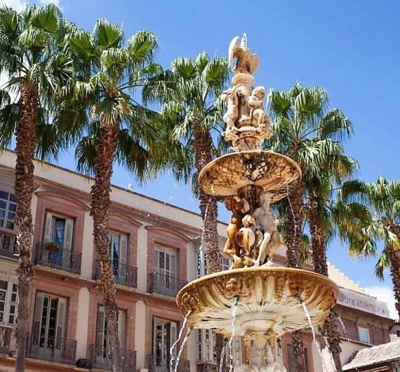 Málaga moet onderdeel zijn van deze Koningsteden rondreis door Andalusië