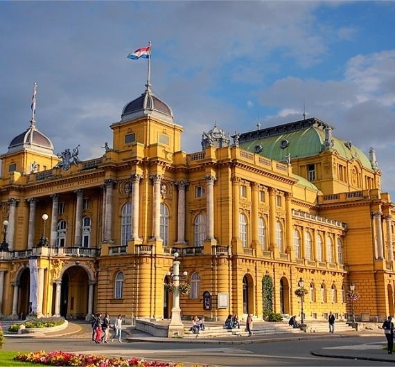 Monumentaal gebouw in Zagreb