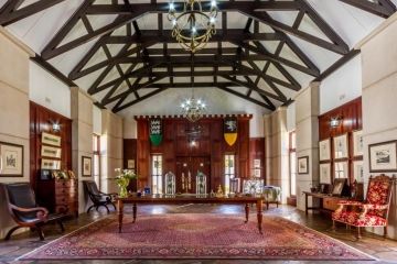 De indrukwekkende lobby van het Kilmorna Manor Guest House 